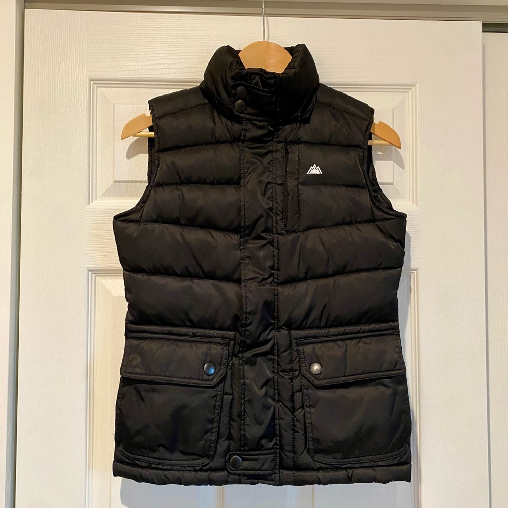 Snozu Women’s Black Down Puffer Vest with Cargo Pockets Size Small Cabincore